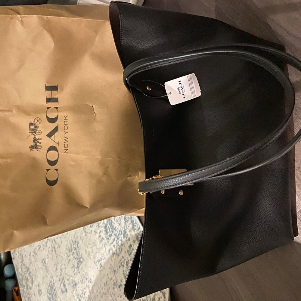 Coach Set-tote wallet and cleaner - Picture 2 of 15